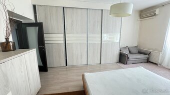 Luxusný 3 izbový 120m2 tehlový byt v centre - 10