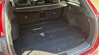 Hyundai i30 kombi 1.4 T-GDi Style (72000km), manuál - 10