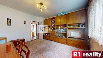 Rodinný dom s veľkým pozemkom 1779 m2 / Vaďovce pri Starej T - 10