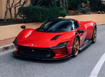 Ferrari Daytona SP3 | MR Collection 1/18 - 10