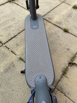 Xiaomi Mi Electric Scooter 3 - 10