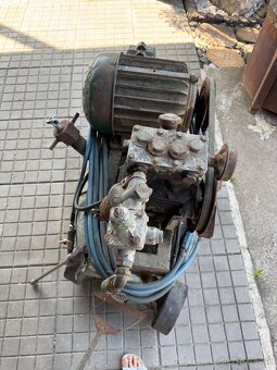 Mobilny Elektricky postrekovac s kompresorom - 10