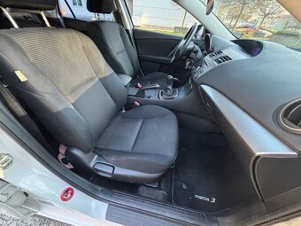 Mazda 3 - 10