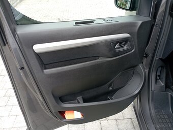 Toyota Proace Verso Long 2,0D 130kW A8 r.2019 8miestne - 10