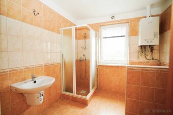 NA PREDAJ 3 - IZBOVÝ RODINNÝ DOM, DIAKOVCE, VEĽKÁ GARÁŽ - 10