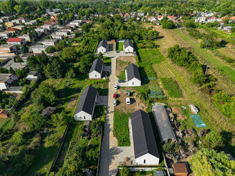Na predaj moderný 4-izbový rodinný dom v Šoporni - 10