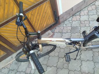 Starší bicykel PIRANHA - 10