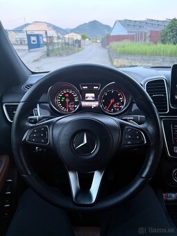 Mercedes-Benz GLS 350 D 4 MATIC - 10