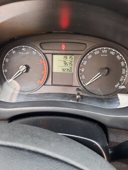 Skoda Fabia .1.2 51kw. Km len 92 tisic. - 10