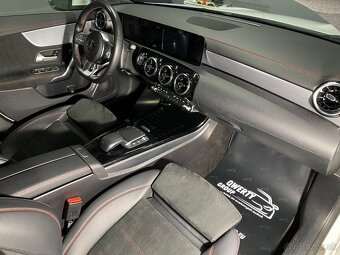 Mercedes Benz CLA 180 Shooting Brake - 10