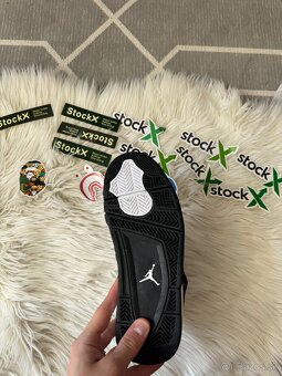 Jordan 4 - 10