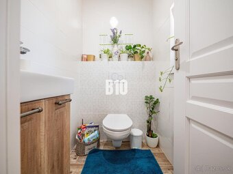 Dom s bazénom a garážou, LEN SA NASŤAHOVAŤ - Nitra, Vinodol - 10