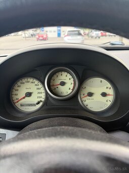 Toyota Rav4 2.0 Benzín - 10