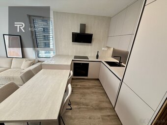 TRNAVA REALITY - Prenájom elegantného 2 izbového bytu s veľk - 10