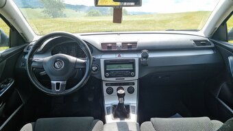 Volkswagen Passat B6 - 10