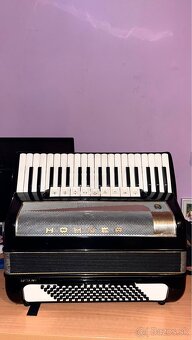Harmonikár, Akordeonista, Oprava akordeónu - 10