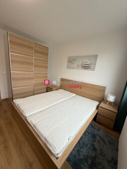 Ponúkame Vám na prenájom nový kompletne zariadený 2,5 izbový - 10