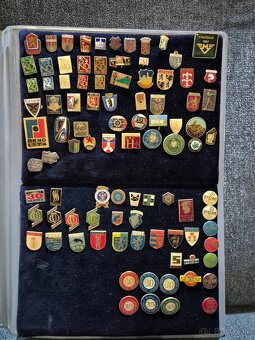 Sbierka odznakú a vyznamenání cca 2100ks - 10