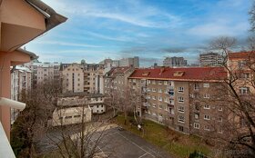 2,5 izb byt, vrchné poschodie, výťah, Bratislava - 10