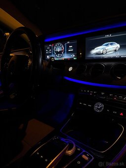 Mercedes-Benz E400 4MATIC - 10