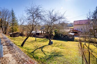 Chatka v TOP lokalite s veľkým potenciálom - 10