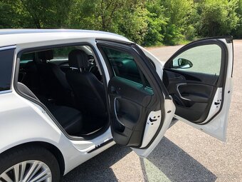 Opel Insignia ST 96 kW - 10