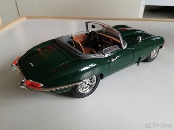 1:18 Jaguar E Type cabrio - 10