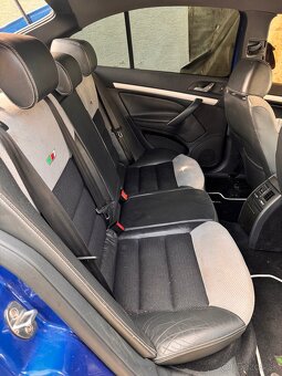 Rozpredám havarovanú Škoda Octavia 2 RS 2.0tfsi - 10