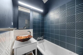 REZERVOVANÉ : Priestranný 2 izbový byt s perfektným výhľadom - 10