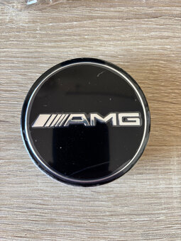 Predám stredové krytky (pukličky) Mercedes - priemer 75 a 60 - 10