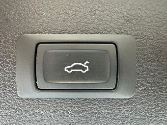 Audi e-tron Sportback 55 300kW quattro - 10