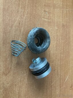 Uaz 469 Gaz, Volga predám diely na brzdy - 10