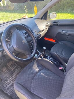 Peugeot 206+ 1.1 Magic - 10