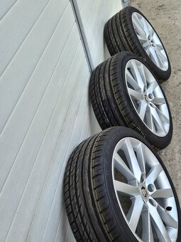 Letná sada hliníkových kolies Škoda Alaris 225/40 R18 - 10