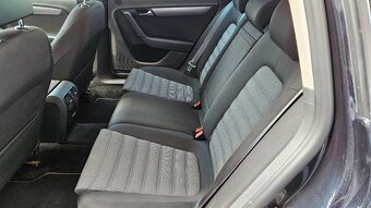 Volkswagen Passat Variant 2.0 TDI BMT Comfortline 4MOTION - 10
