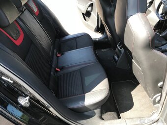 Škoda Octavia Combi 2.0 TDI DPF RS DSG - 10