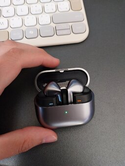 Predám Samsung galaxy buds 3 pro - 10
