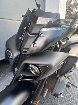 Yamaha MT 10 - 10