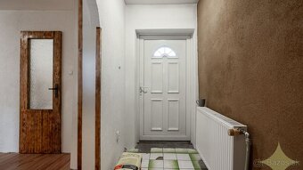 Exkluzívne na predaj rodinný dom s pozemkom o rozlohe 750m2 - 10