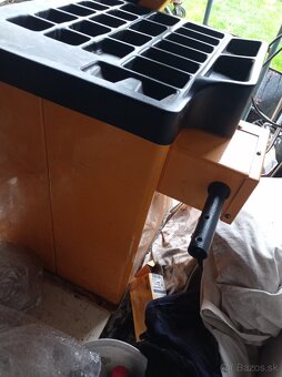 Vyvažovačka UNIMAX C99-01 - 10