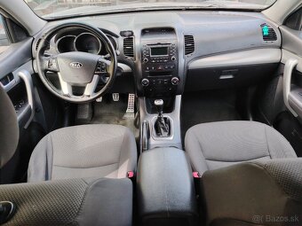 Kia Sorento - 10