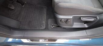 Volkswagen Sharan 110kw manuál 7 miestny - 10