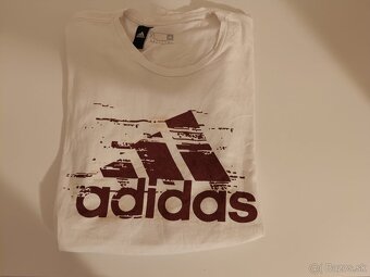 Krabica plný mikín - 10