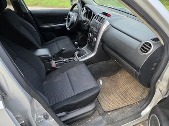 Suzuki Grand Vitara 1.9 ddis - 10