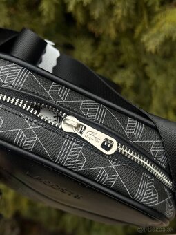 TAŠKA CEZ RAMENO OD LACOSTE 🌐 - 10