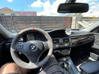 BMW E90 318i - 10