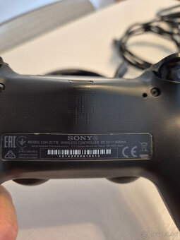 PS4 1TB + 1 ovládač - 10