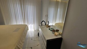 Sarandë – luxusný apartmán v novostavbe 40m od mora - 10