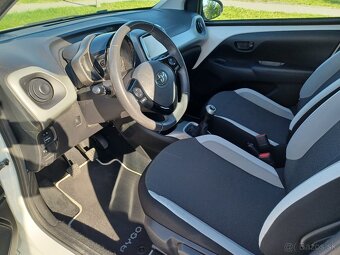 Toyota Aygo - 10