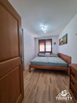 Na predaj moderne zrekonštruovaný 3-izbový byt so záhradou a - 10